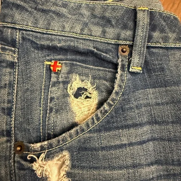 Hudson distressed straight leg cuffed woman’s jeans size 24. - Picture 3 of 10